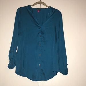 Vince camuto beautiful blue blouse